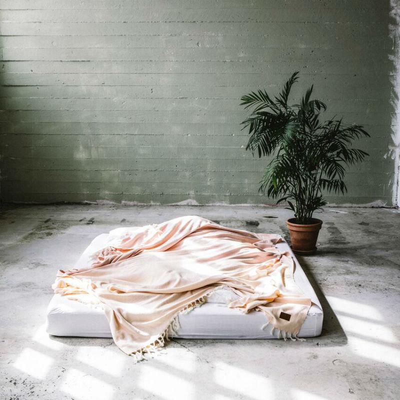 Takk Home Blanket/Bed Cover (200x240cm) - warehouse